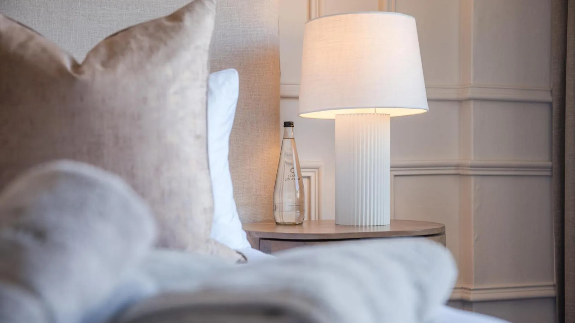 Apartment 201 Cascades L 2 Bed Flat In Prime Green Point Cape Town